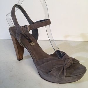ALBERTO FERMANI Limited Edition Platform Sandals NWT Grey Suede Ankle Strap Heel